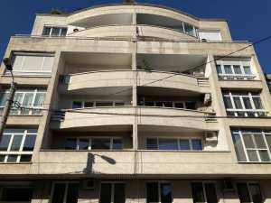Direct proprietar, închiriez apartament 4 camere, 141 mp utili, plus 3 balcoane