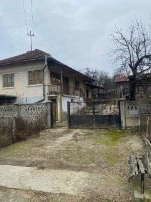 Casa de vanzare