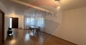 Casă / vilă cu 4 camere de închiriat în zona gara