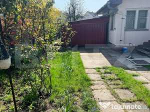 Casă tradițională de vanzare cu 3 camere, 877 mp, zona se