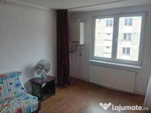 Garsoniera maratei 24mp etaj 3 renovata centrala termopan baie cu dus