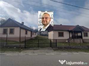 Carbunari, 2 case renovate recent, teren 2.250mp, pret negoc