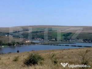 Teren extravilan de vanzare, 2680 mp, zona lacuri martinesti