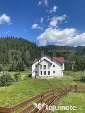 Casă de vânzare cu teren, în pojorâta, la șosea asfalta