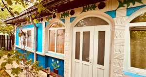 Casa batraneasca de vanzare, cu anexe, 2900 mp teren, zona p