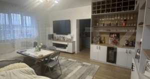 Casa tip duplex cu 3 camere,.125mp,270mp curte,zona amatiulu