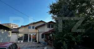 Casă spațioasă cu garaj, situată în sector 1 – bănea