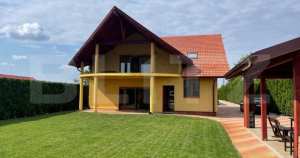 Vila la cheie , zona odoreu, 370 mp , 2330 mp teren
