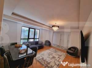Apartament de lux, 4 camere, curte privată 90 mp si 2 locur