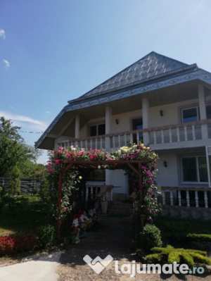 Proprietar, parter la casa cu etaj, mogosesti - iasi, 10 km