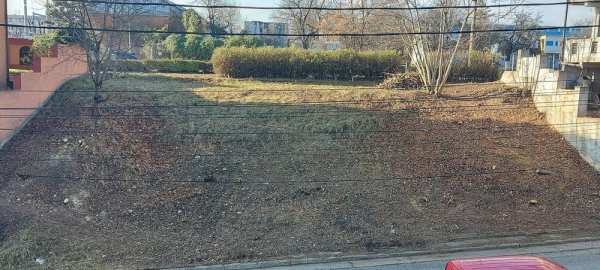 teren de vanzare,nicolae dobrin stadion