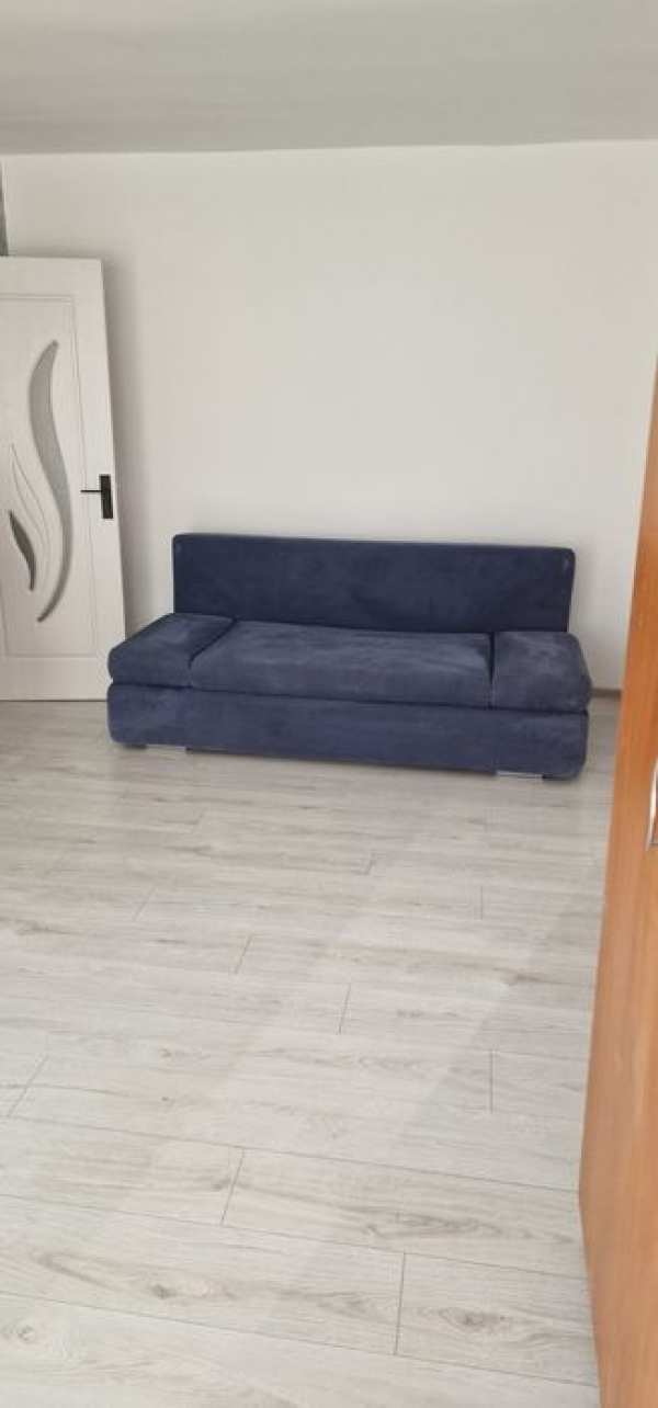 Închiriez garsonera Resita