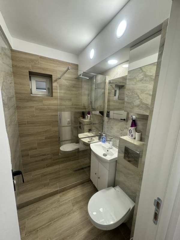 Inchiriez in regim hotelier