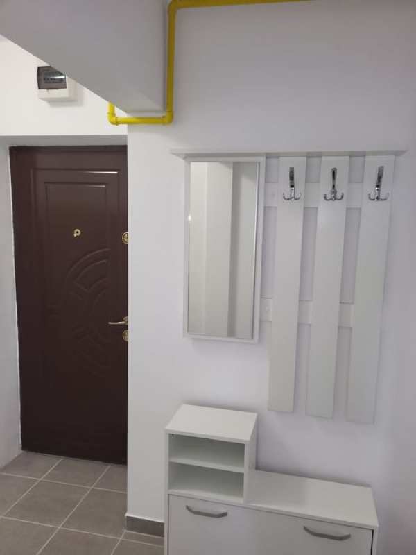 Proprietar Închiriez apartament