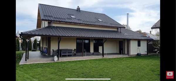 Casa de închiriat cu mansarda 4 dormitoare