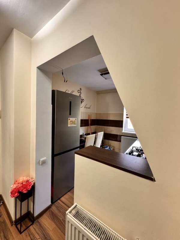 Inchiriez apartament 2 camere