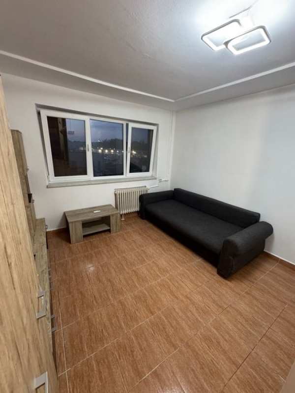 Ofer spre închiriere garsoniera in Timișoara zona UMT