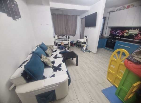 Vand apartament 2 camere