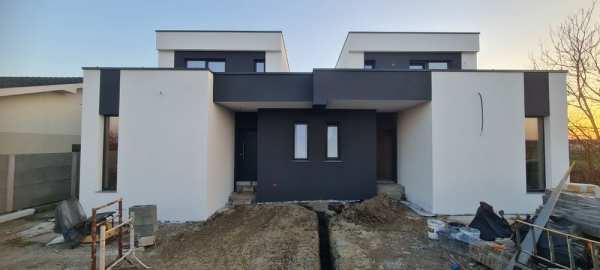 Duplex mosnita veche