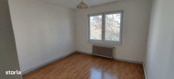 Apartament 3 camere / etaj 2 / NEMOBILAT