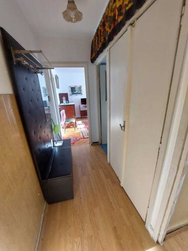Proprietar vand apartament cu 3 camere in zona Iosefin