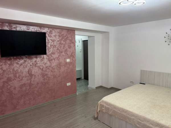 Proprietar inchireiez garsoniera