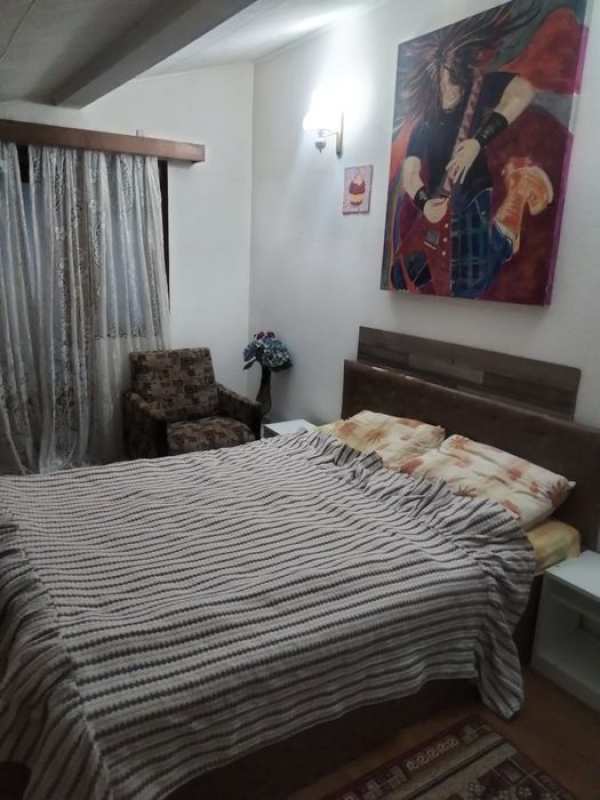 Sinaia închiriez garsonieră/ central