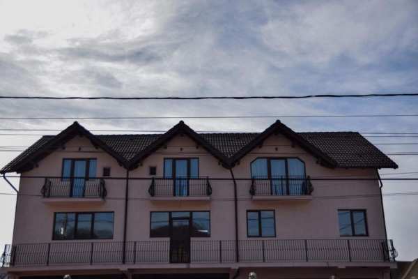 Inchiriez casa pentru revelion curtea de arges