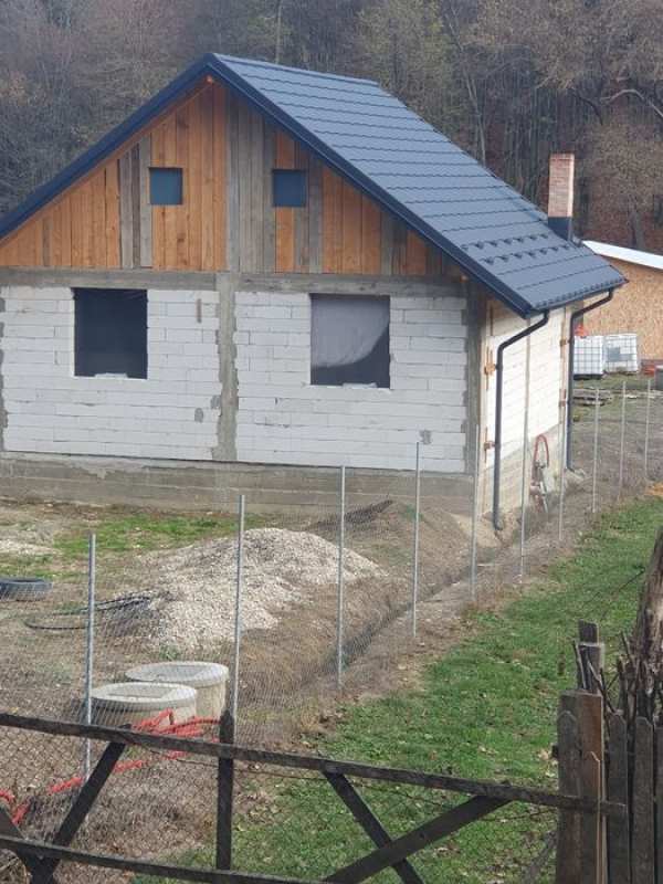 Casa noua in Arges sat Babana cu un teren de 1500 mp i
