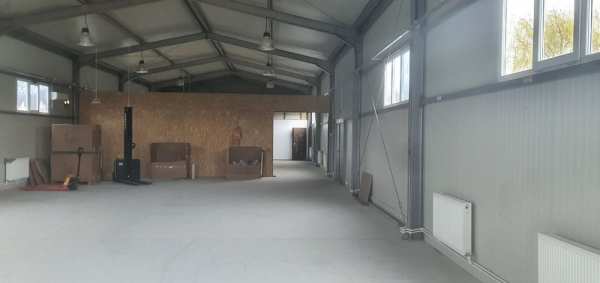 Vând hală metalică Călinești, Argeș