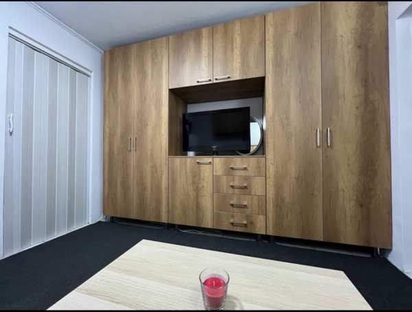 Garsoniera apropiere metrou M2