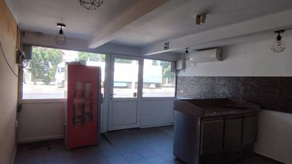 Spatiu comercial 26 mp,  intrare  Voluntari, aproape de Dragonul Roșu