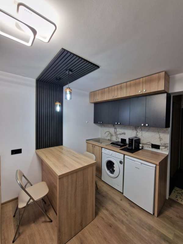 De vanzare garsoniera in bloc de apartamente