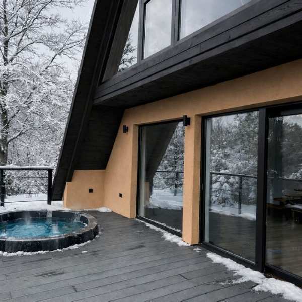Luxery Chalet  modernă cu ciubăr și saună