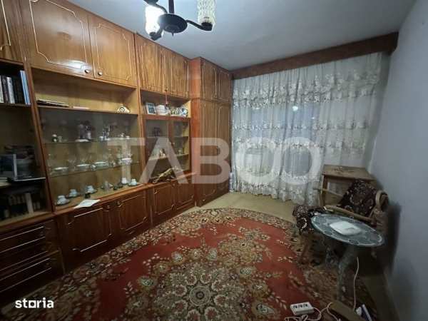 Apartament 2 camere + 2 balcoane zona Castanului 48 mp + 8 mp balcoane