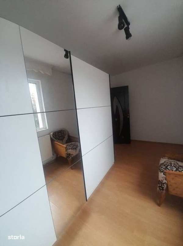 Vanzare - Apartament 1 camere, suprafata utila 28 mp, etaj 4