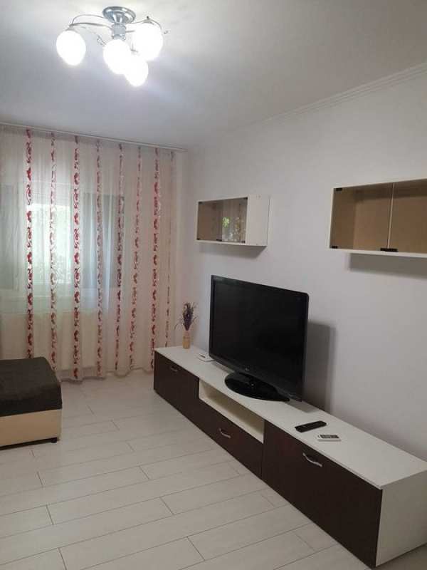 Inchiriez apartament etaj 3 Dorobanti