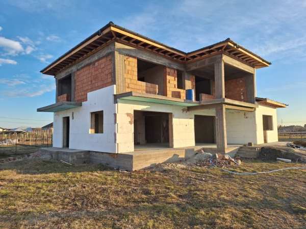 Vând casa/vila Spataru Buzau