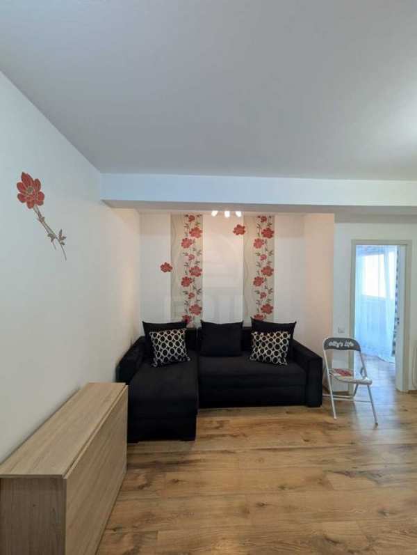 Apartament 1 camera  de  inchiriat in spate la VIVO!