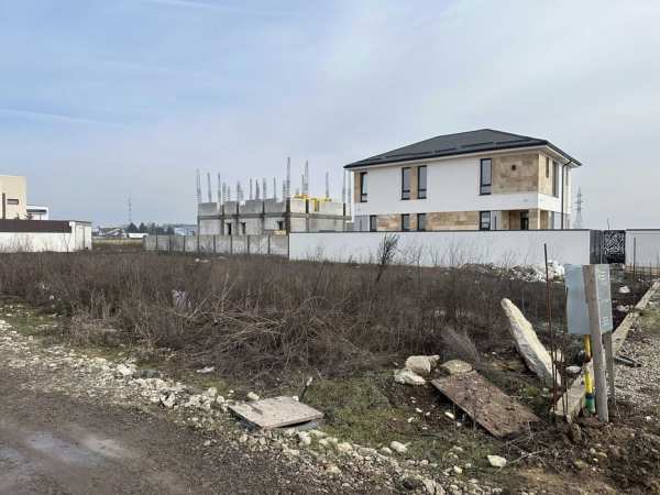 Vand teren intravilan in Pantelimon langa lac | 444mp - 93000euro+TVA