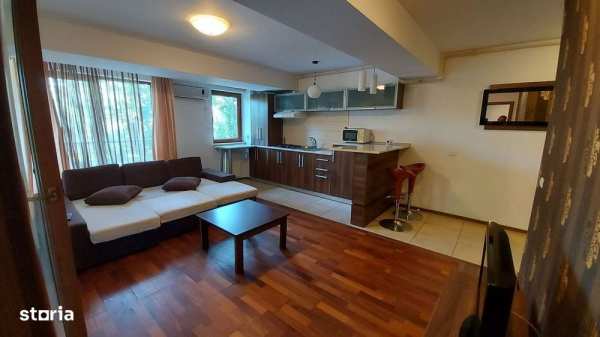 Apartament 2 camere vizavi de  Hotel Rex