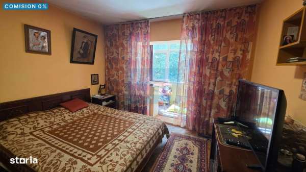 Apartament etaj 1, doua balcoane, Independentei