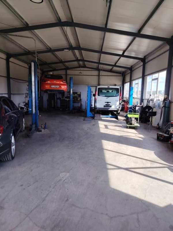 Inchiriez hală,depozit, service auto