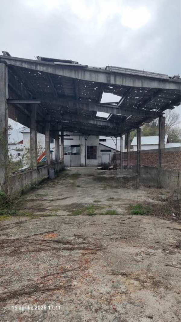 De vanzare - Garsoniera / Hala / Depozit / Teren, - Horezu, VL