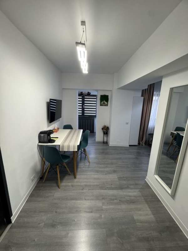 Inchiriez Apartament 1 Camera, Ultracentral, Centru Pietonal