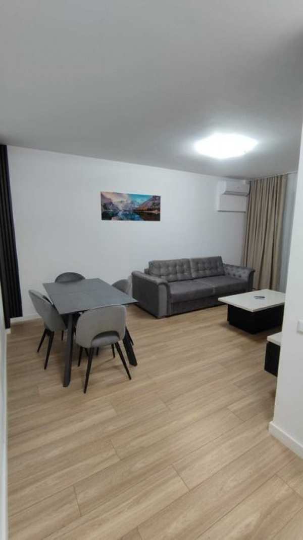 Inchiriez apartament 2 camere, utilat, 1 loc parcare