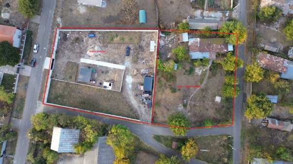 Casa cu teren 1800mp si teren cu anexe 2000mp, Giurgiu, com. Putineiu