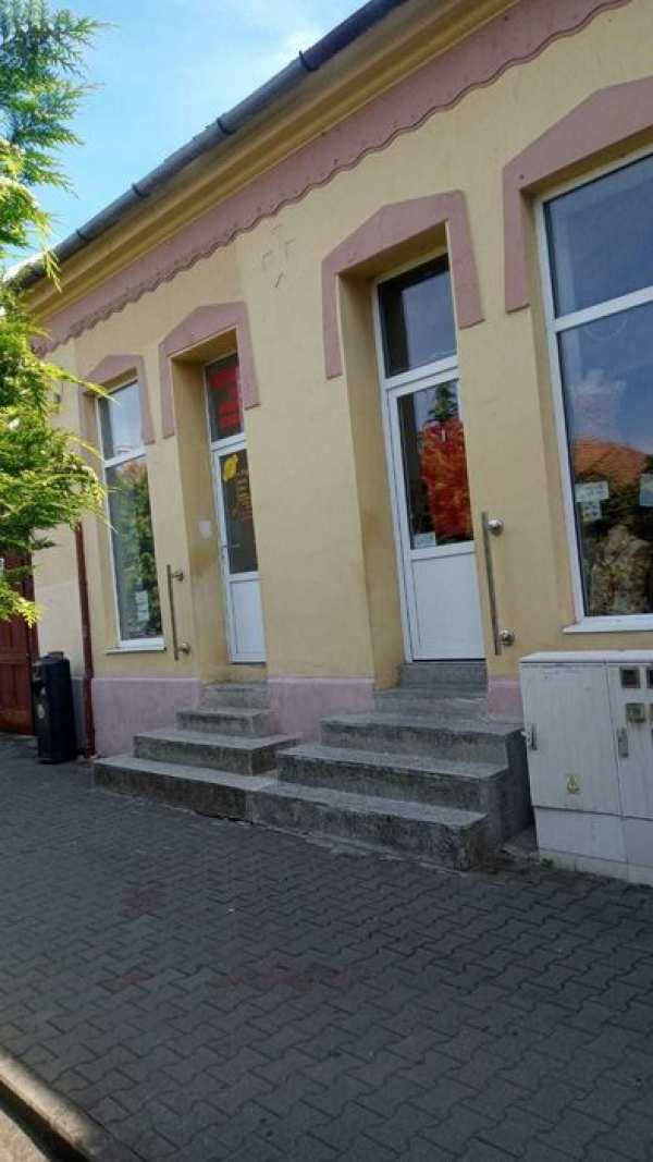 Spatiu comercial super central de inchiriat la Blaj