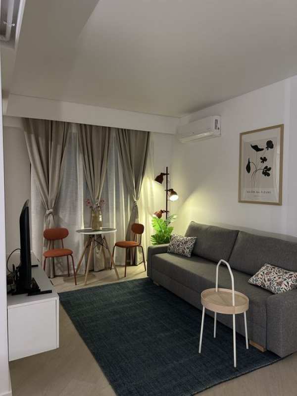 Garsoniera Cortina Nord de inchiriat