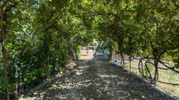 Casa cu teren 4180 mp Vladesti-Arges